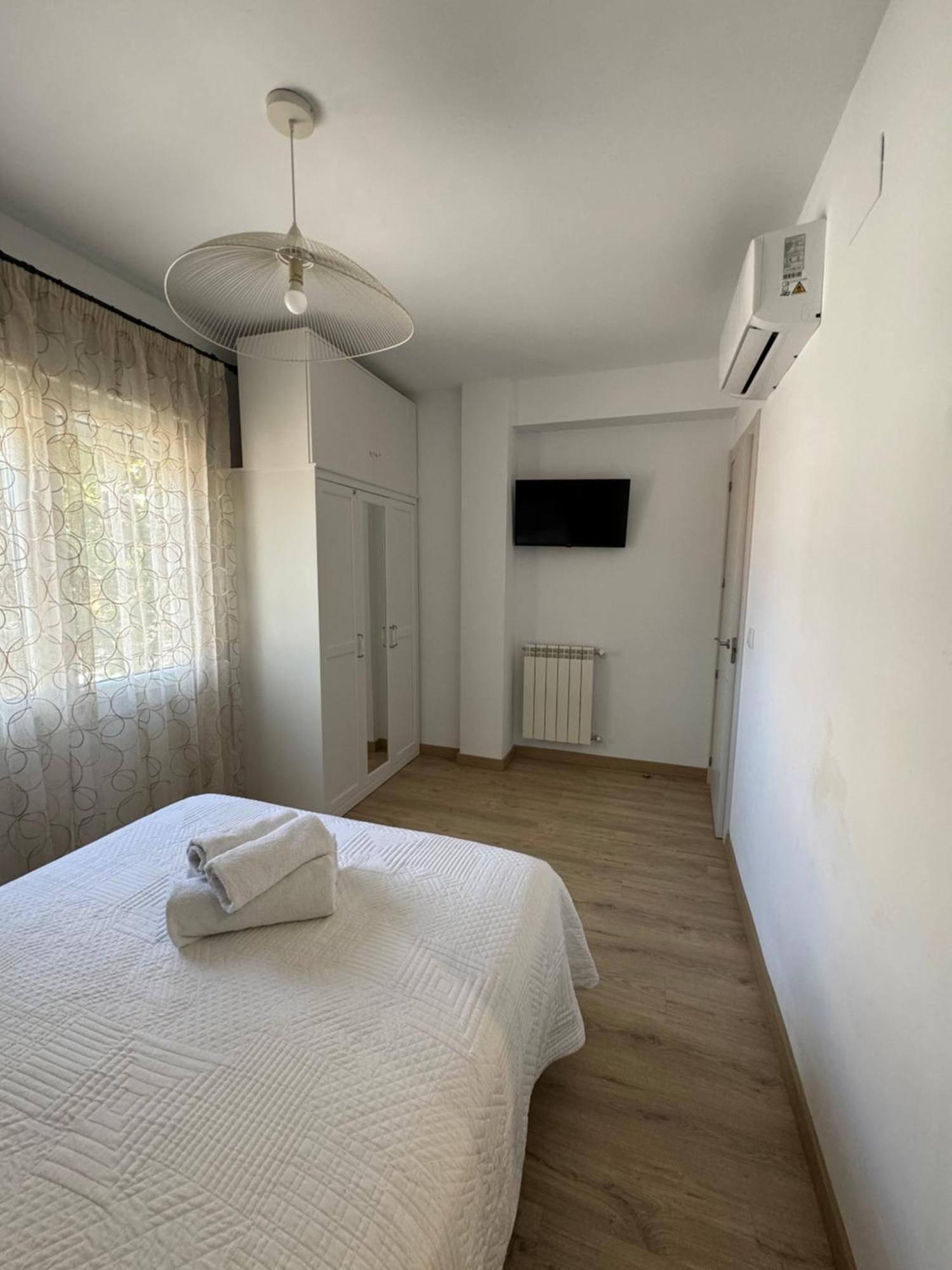 Ferienwohnung Alcala Luxury Piso Completo De 80M Alcalá de Henares Exterior foto